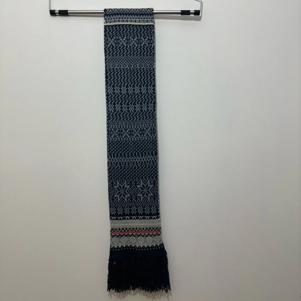 J.Crew || Woman’s |Unisex Fair Isle  Navy Fringe Scarf size one size